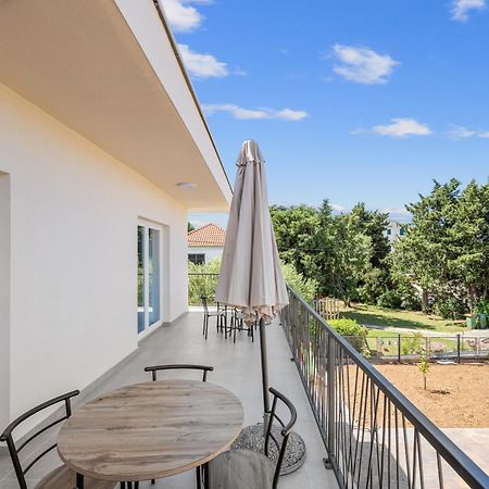 Villa Magnolia Pirovac Kültér fotó