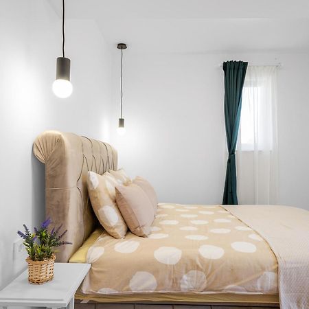 Villa Magnolia Pirovac Kültér fotó
